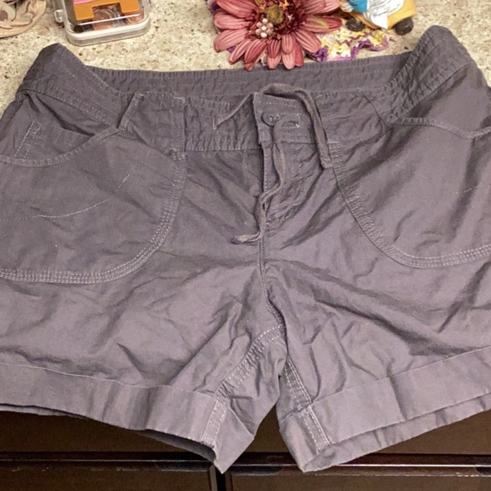 Gray Cargo Shorts with Relaxed Fit and Belt Loops